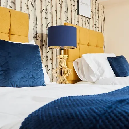 The Exquisite Gem Of Clifton Apartment *