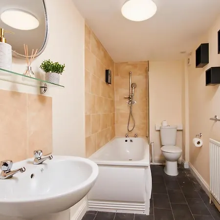 The Exquisite Gem Of Clifton Apartment